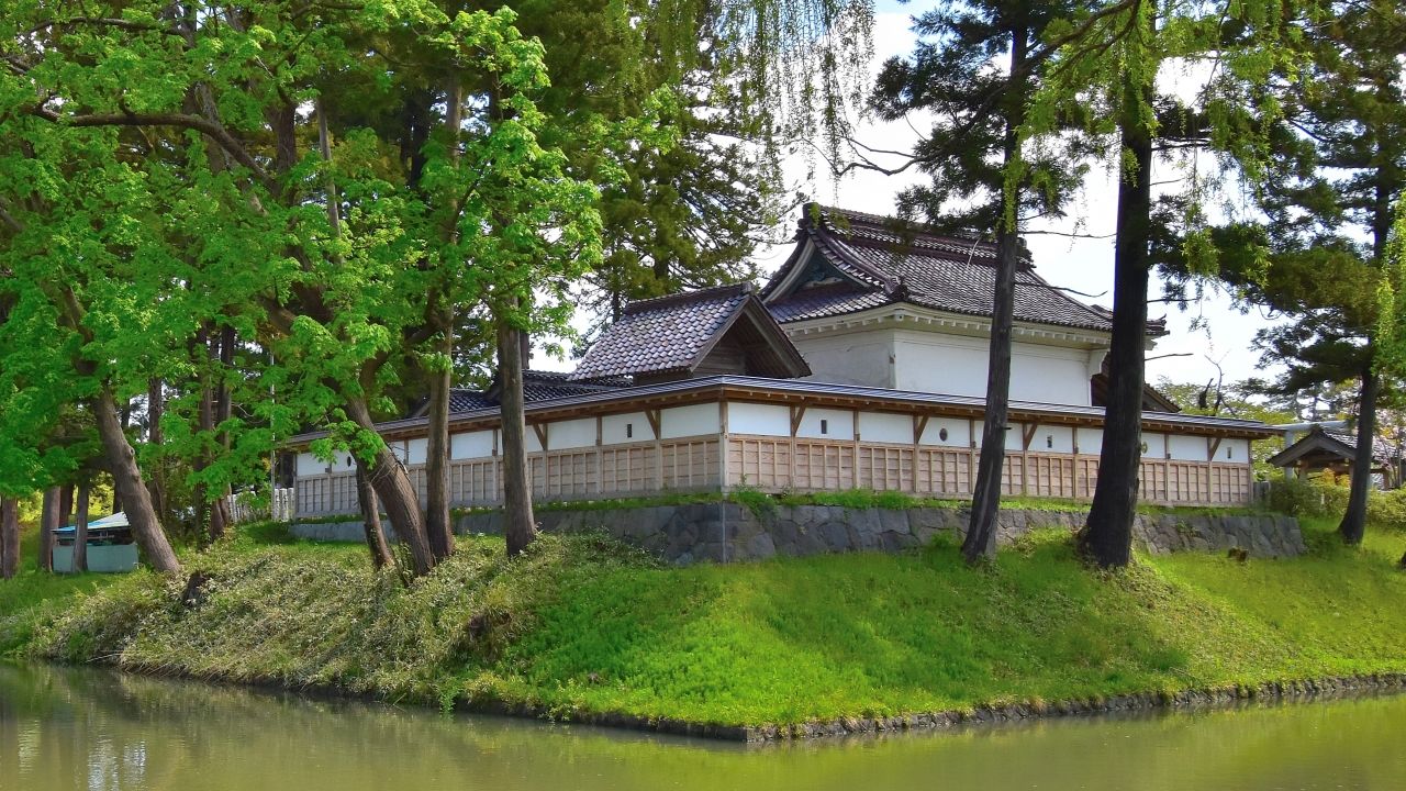 鶴ヶ岡城