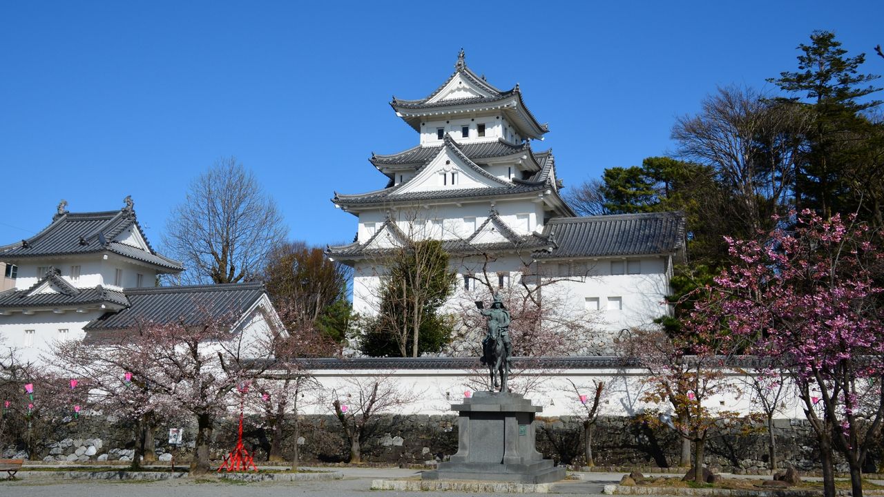 大垣城